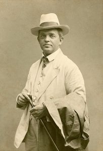 Photograph of Carl Nielsen c. 1908 dressed smartly.